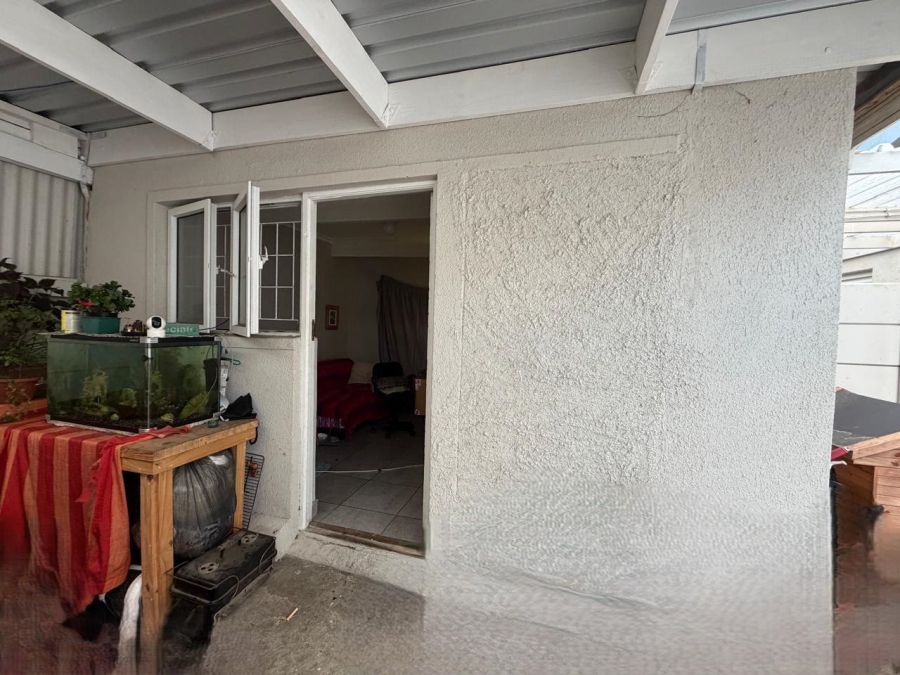 5 Bedroom Property for Sale in Lotus River Western Cape